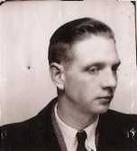 John Spence sur ses faux papiers Comète en 1943